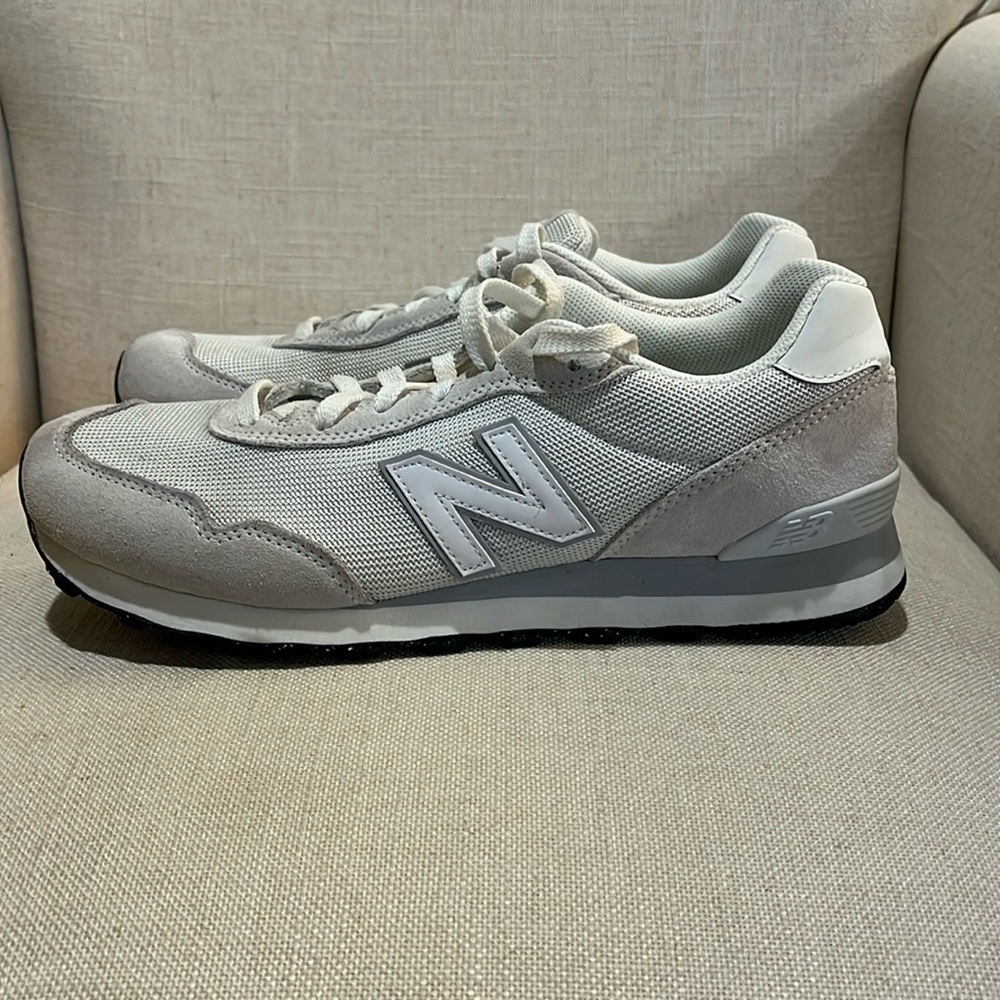 Men’s 10.5 white New Balane 515